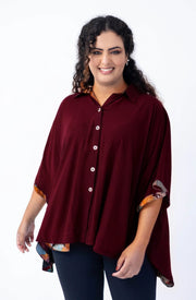 Blusa com detalhes estampados