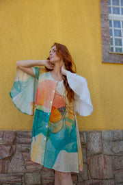 Vestido com mangas morcego